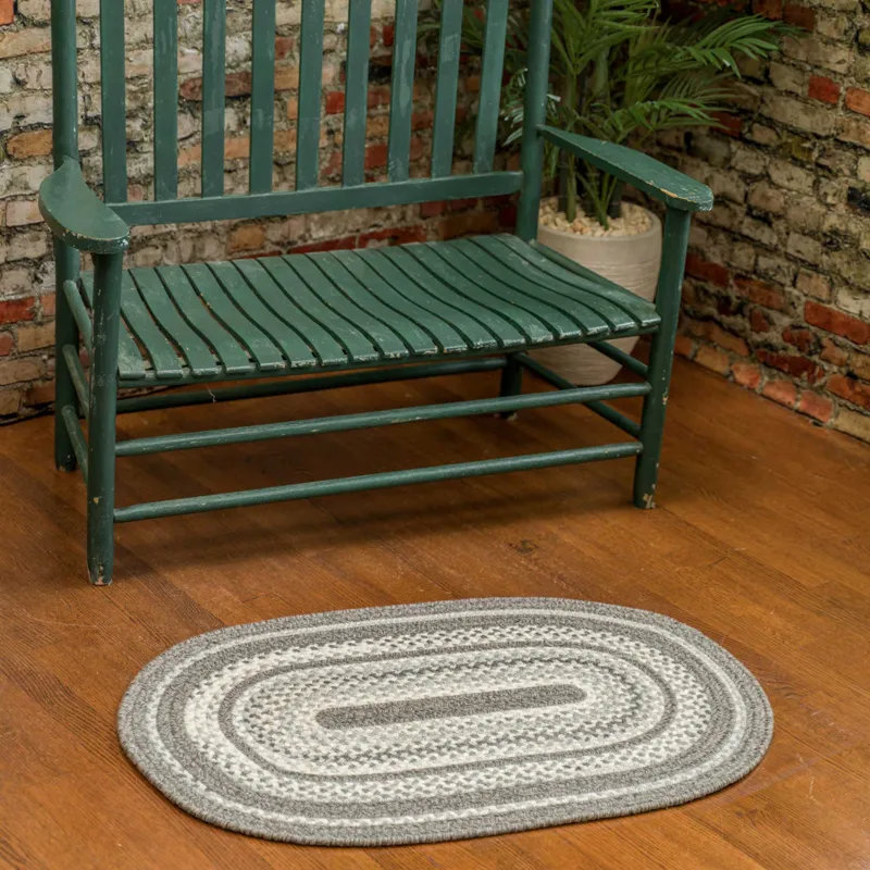 Bradford Greyhound Oval Rug - 2\'3\" x 4\'3\"