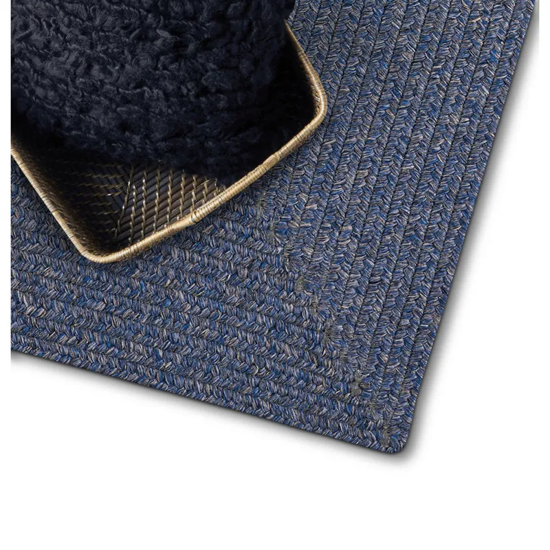 Simplicity Water Oval Rug - 7\' x 9\'