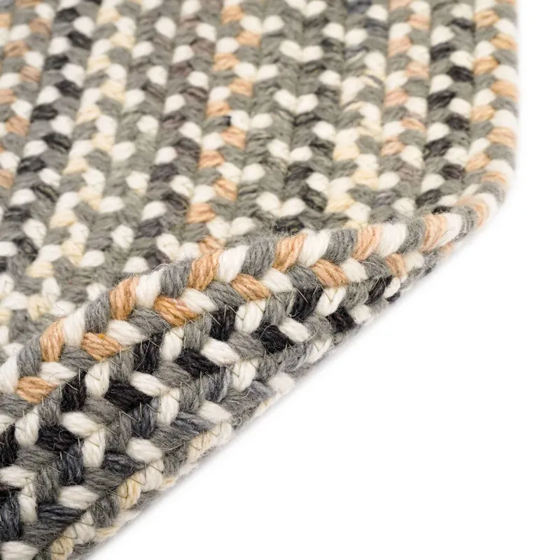 Bear Creek Grey Oval Rug - 8\" x 2\'4\"