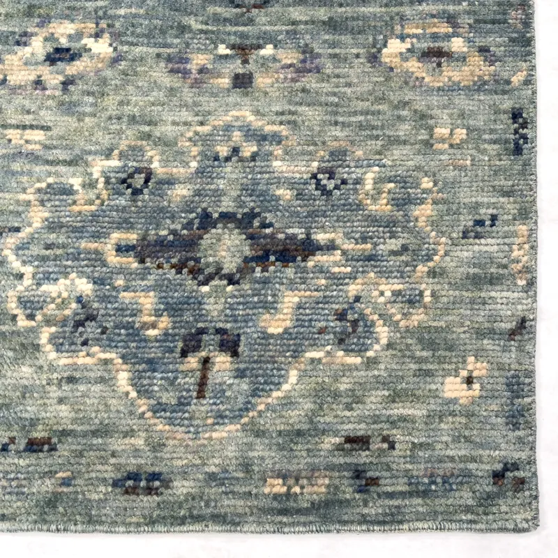 Vestige Eucalyptus Rectangle Rug - 2\'6\" x 9\'6\"