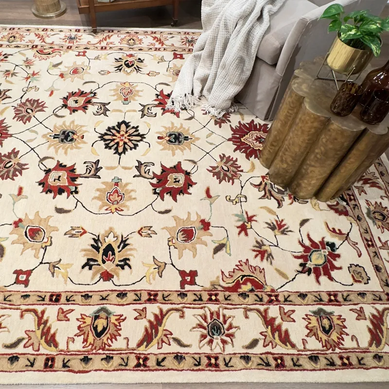 Persia-Keshan Ivory Rectangle Rug - 2\'6\" x 8\'6\"