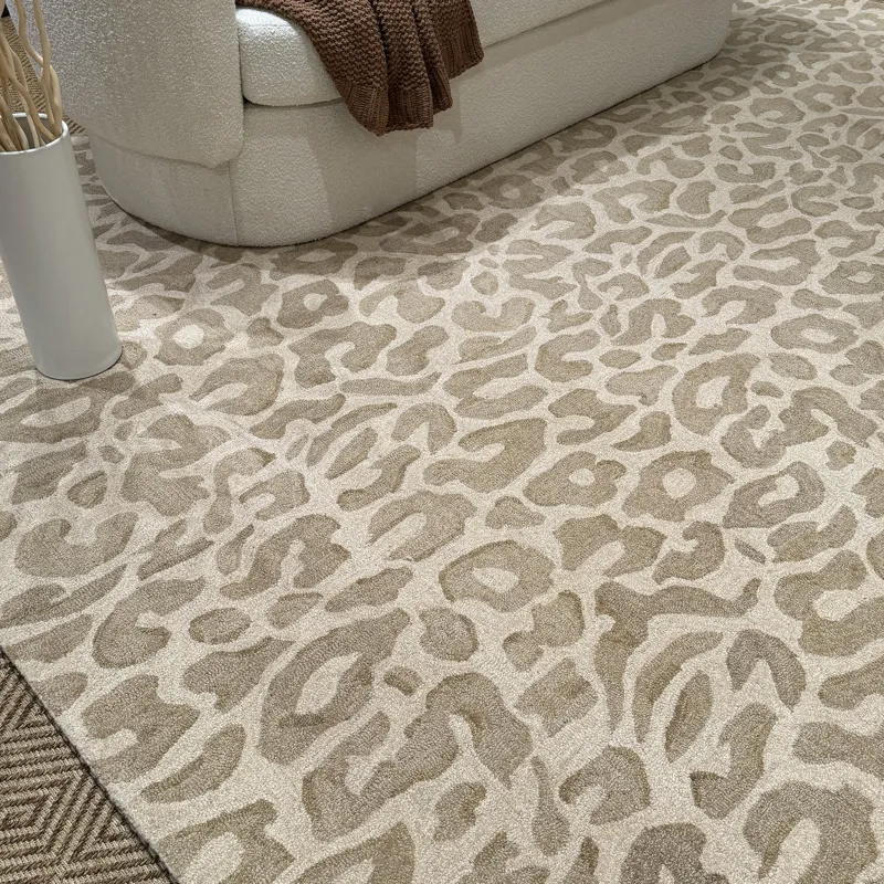Serengeti-Leopard Natural Rectangle Rug - 5\' x 8\'