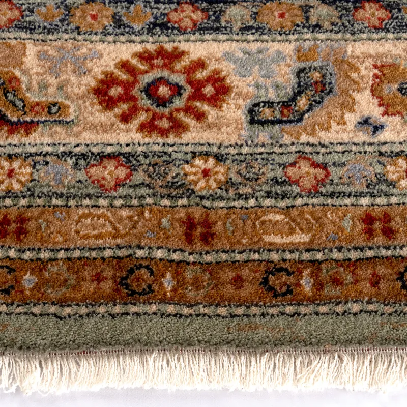 Lineage-Medallion Laurel Rectangle Rug - 5\'3\" x 7\'10\"