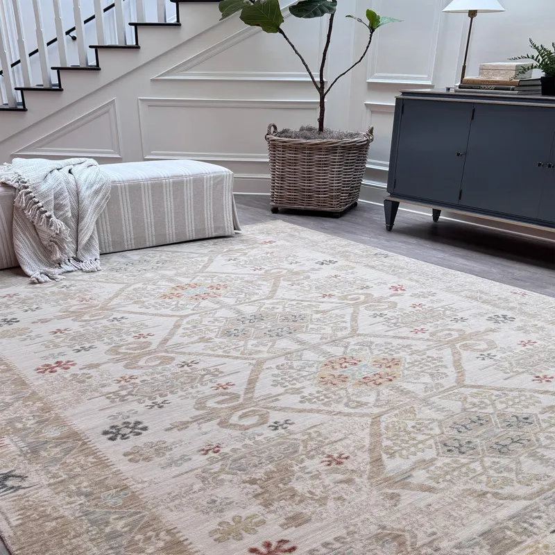 Manor Cream Rectangle Rug - 5\' x 7\'6\"