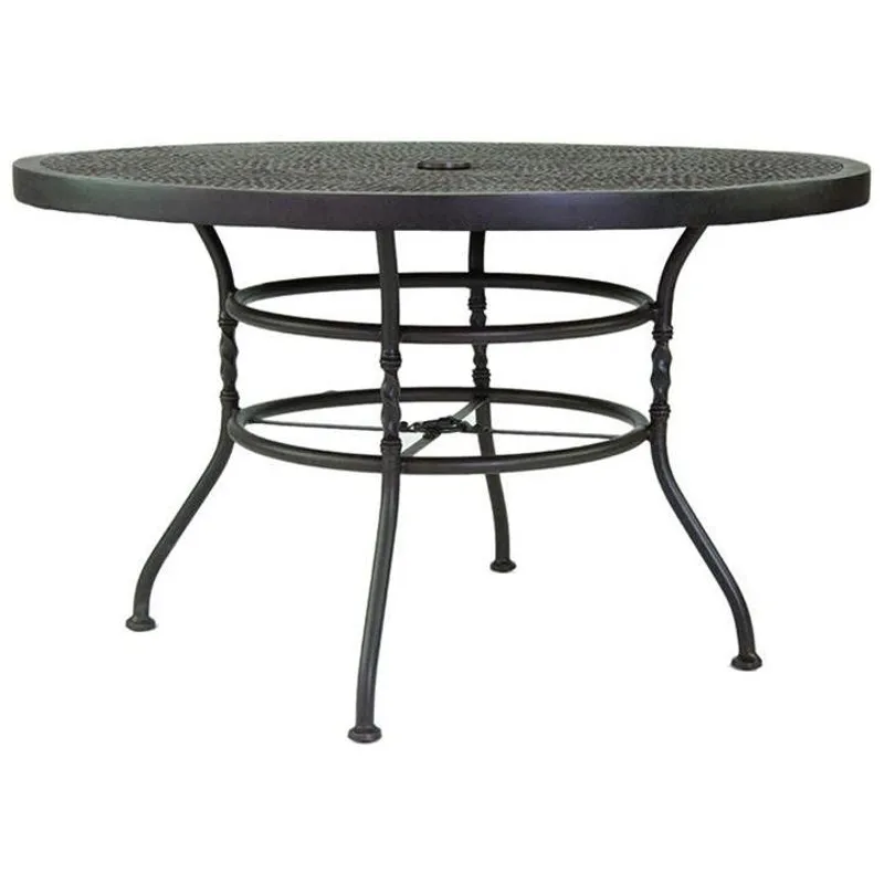 Veranda 48'' Round Dining Table