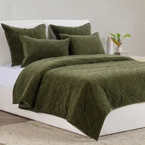 Elms Velvet Queen Quilt - Loden Green