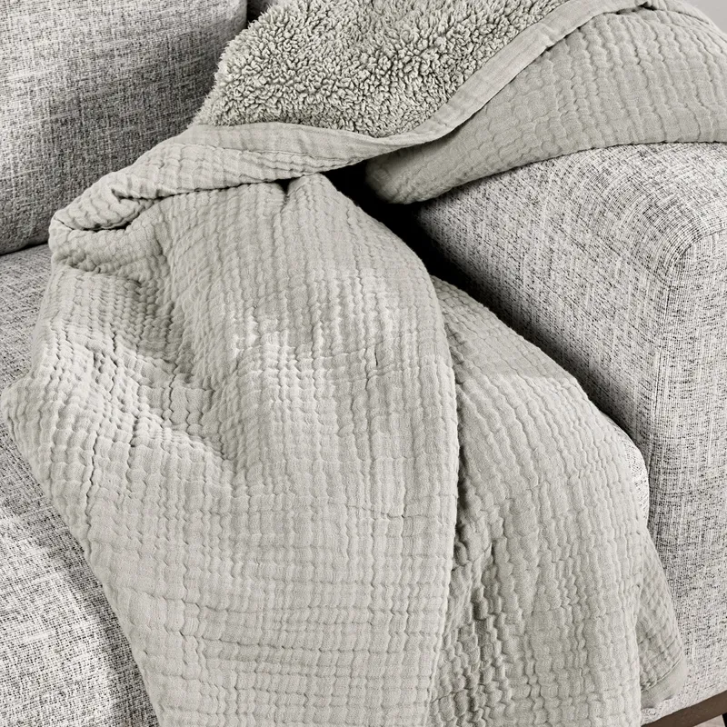 v270004_7.jpg