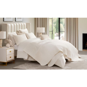 TAYLOR QUEEN IVORY QUILT SET