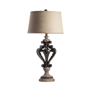 La Cour Table Lamp
