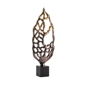 Elliot Medium Sculpture Iii