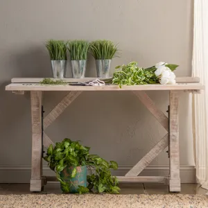 Daphne Console Table
