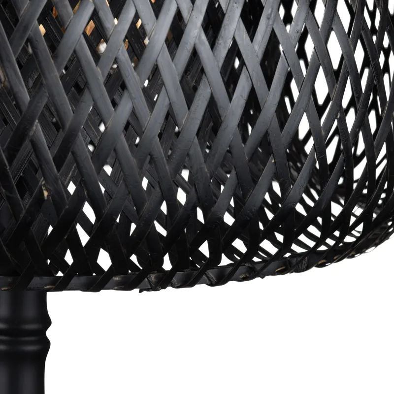 Black Metal Buffet Lamp With Rattan Shade