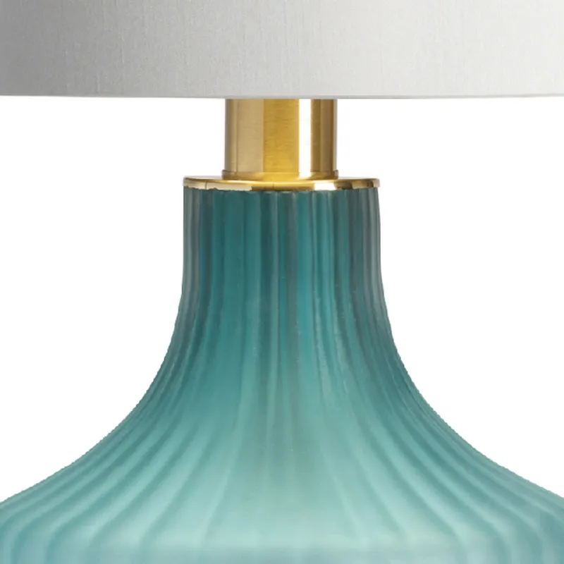Isabella Table Lamp Silo