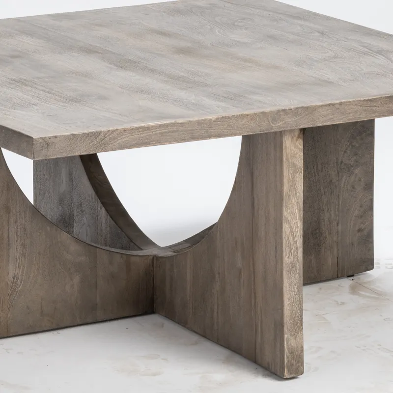 Glenridge Cocktail Table