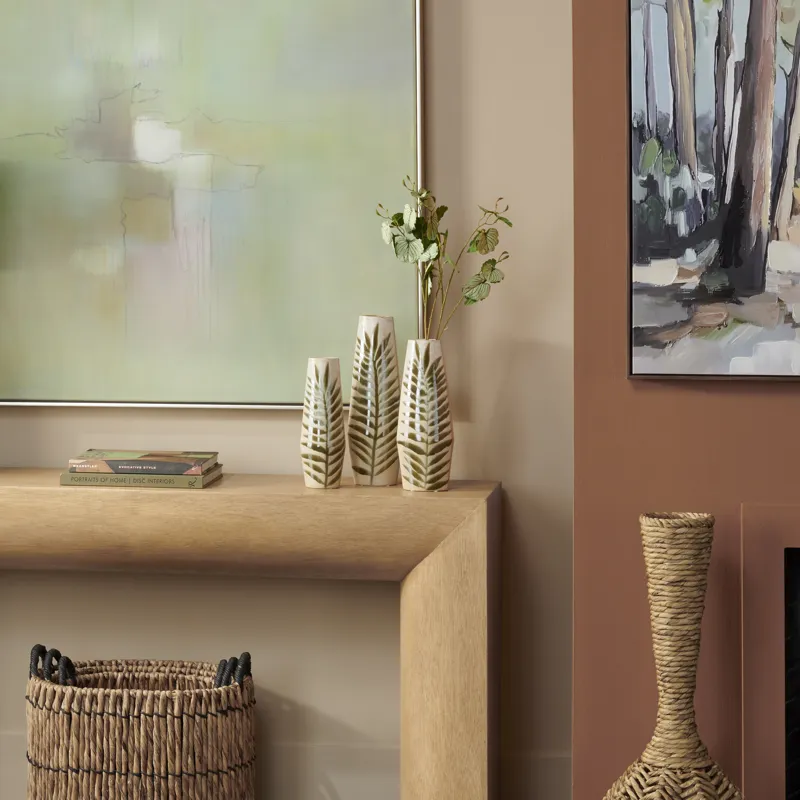 Medium Verbana Ceramic Green Vase