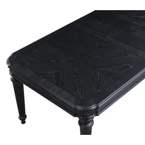 Kingsbury Dining Table (18 Leaf)