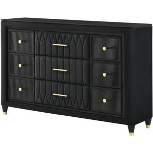 Valeria Dresser