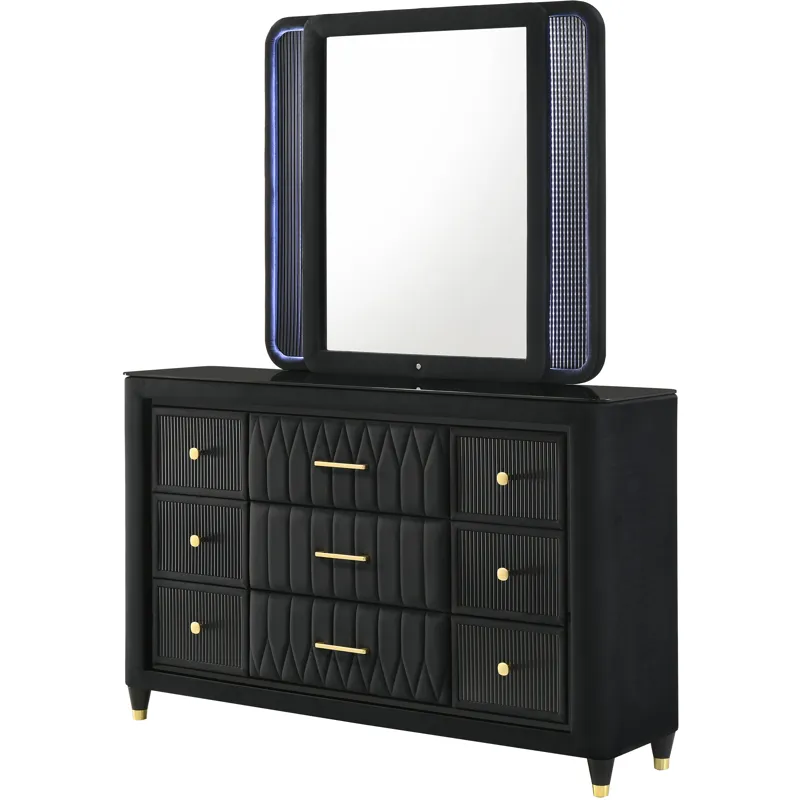 Valeria Dresser