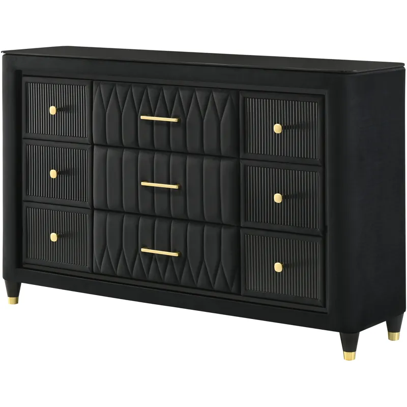 Valeria Dresser