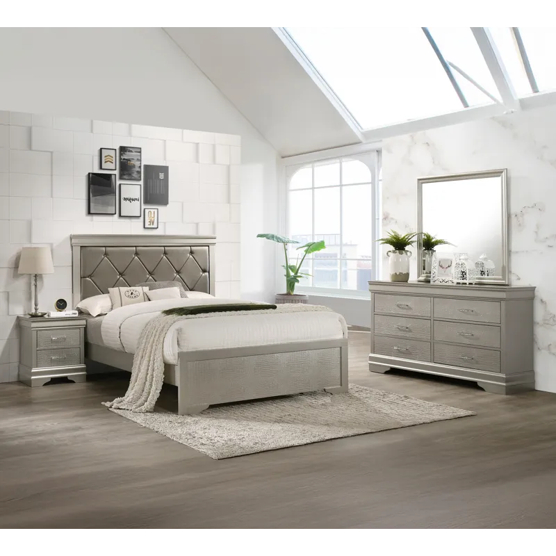 Amalia Chest