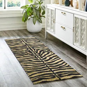 Akina Gold 2\'3\" x 7\'6\" Runner Rug