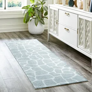 Akina Flannel 2\'3\" x 7\'6\" Runner Rug