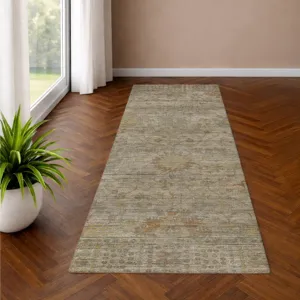 Machine Washable Aristo Ivory 2\'3\" x 7\'6\" Runner Rug