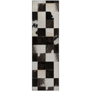 Luxury Washable Indoor/Outdoor Bozeman Black 2\'3\" x 7\'6\" Runner Rug