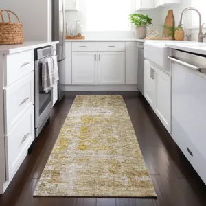 Luxury Washable Indoor/Outdoor Burano Gold 2\'3\" x 7\'6\" Runner Rug