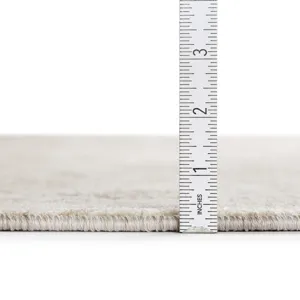 Cyprus Ivory 2\'3\" x 7\'10\" Runner Rug