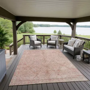Indoor/Outdoor Karaj Pink 10\' x 14\' Rug