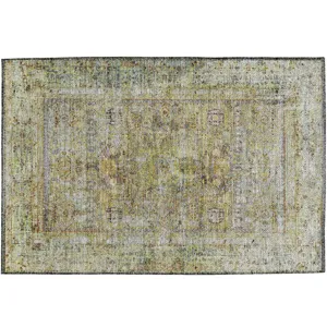 Indoor/Outdoor Karaj Aloe 1\'8\" x 2\'6\" Rug