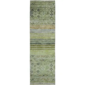 Indoor/Outdoor Karaj Aloe 2\'3\" x 7\'6\" Runner Rug