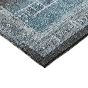 Indoor/Outdoor Karaj Blue 5\' x 7\'6\" Rug