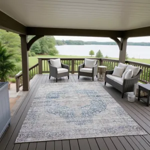 Indoor/Outdoor Karaj Blue 5\' x 7\'6\" Rug