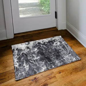 Kikiamo Marble 1\'8\" x 2\'6\" Rug