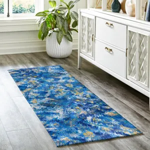 Kikiamo Pacifica 2\'3\" x 7\'6\" Runner Rug