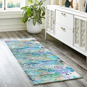 Kikiamo Twilight 2\'3\" x 7\'6\" Runner Rug