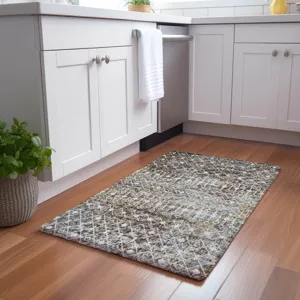 Luxury Washable Lorenzo Brown 1\'8\" x 2\'6\" Rug