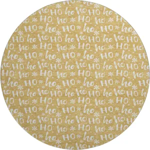Luxury Washable Indoor/Outdoor Merry & Bright Gold 8\' x 8\' Round Rug