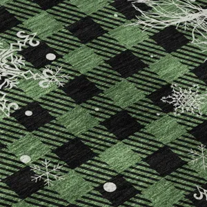 Luxury Washable Indoor/Outdoor Merry & Bright Green 8\' x 10\' Rug