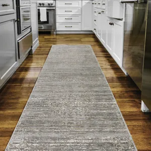 Regal Mist 2\'3\" x 7\'10\" Runner Rug