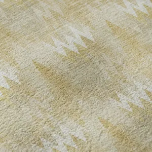 Luxury Washable Soft Essentials Gold 5\' x 7\'6\" Rug