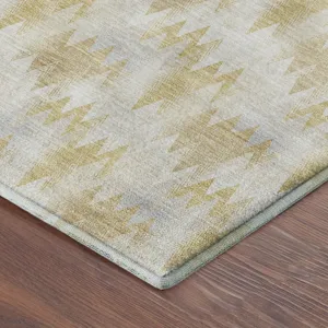 Luxury Washable Soft Essentials Wheat 8\' x 8\' Round Rug