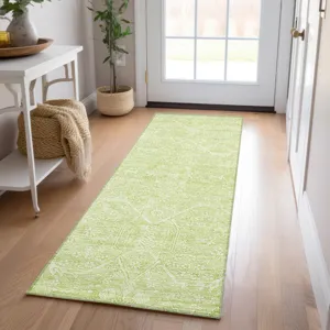 Luxury Washable Indoor/Outdoor Solace Lime 2\'3\" x 7\'6\" Runner Rug