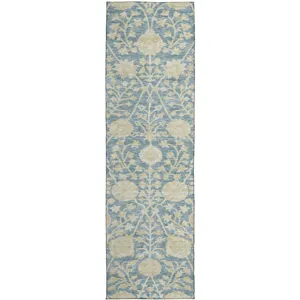Luxury Washable Indoor/Outdoor Solace Sky 2\'3\" x 7\'6\" Runner Rug