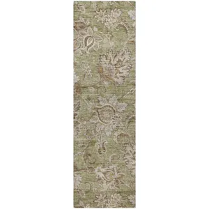 Indoor/Outdoor Silk Road Aloe 2\'3\" x 7\'6\" Runner Rug