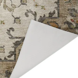 Indoor/Outdoor Silk Road Ivory 2\'6\" x 3\'10\" Rug