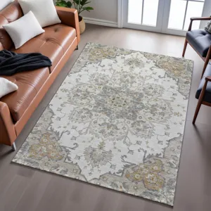 Indoor/Outdoor Silk Road Ivory 2\'6\" x 3\'10\" Rug