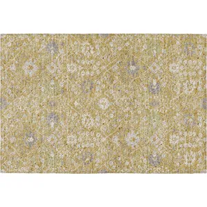 Luxury Washable Indoor/Outdoor Tabrook Gold 1\'8\" x 2\'6\" Rug